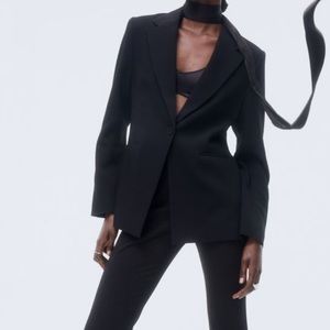 Women’s Blazer- Black